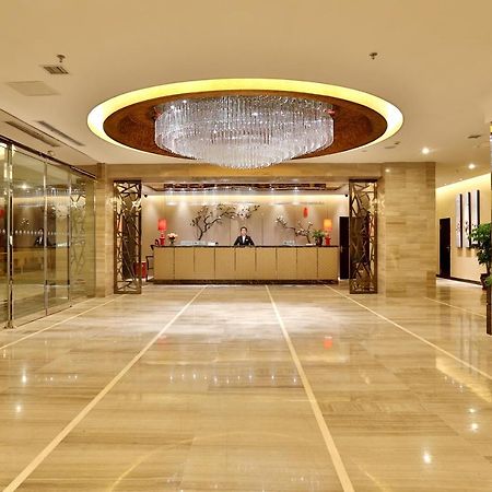 Minshan Yuanlin Grand Hotel Csungking Beltér fotó